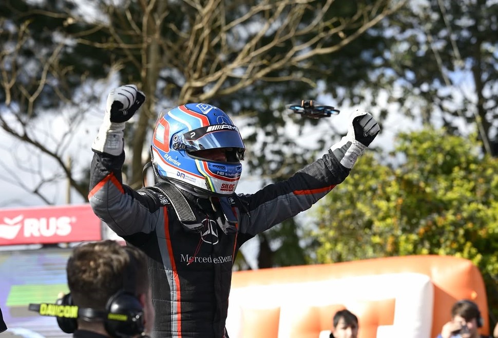 Primera victoria de Mercedes en el TC: Otto Fritzler ganó en Posadas Primera victoria de Mercedes en el TC: Otto Fritzler ganó en Posadas