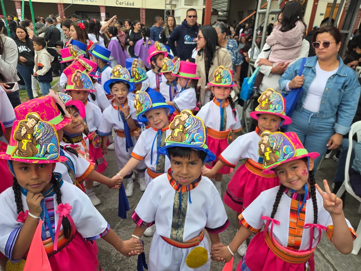 Momento de la celebración de la Familia Franciscana