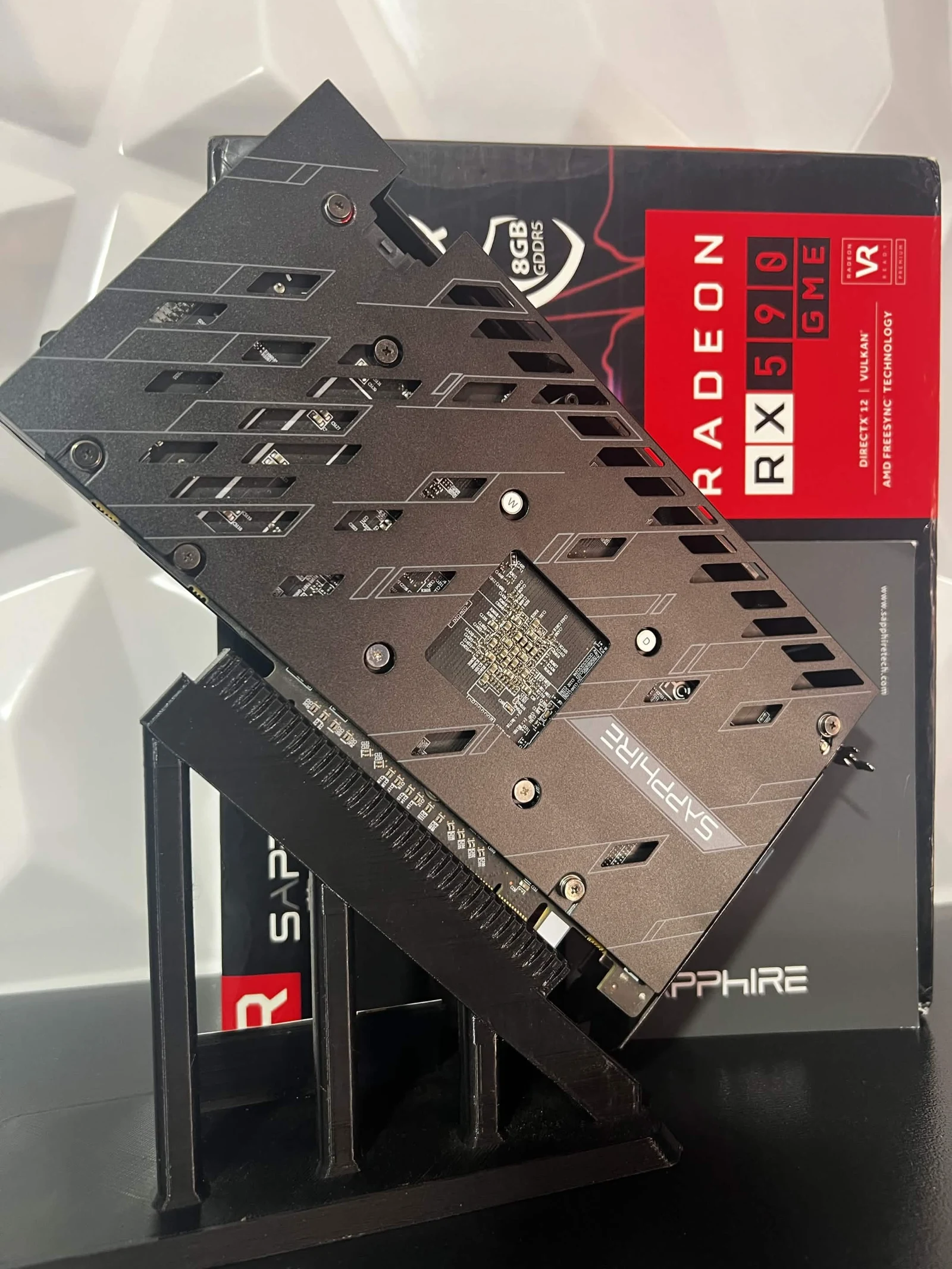 RX 590 GME 8GB SAPHIR PULSE miniature 2