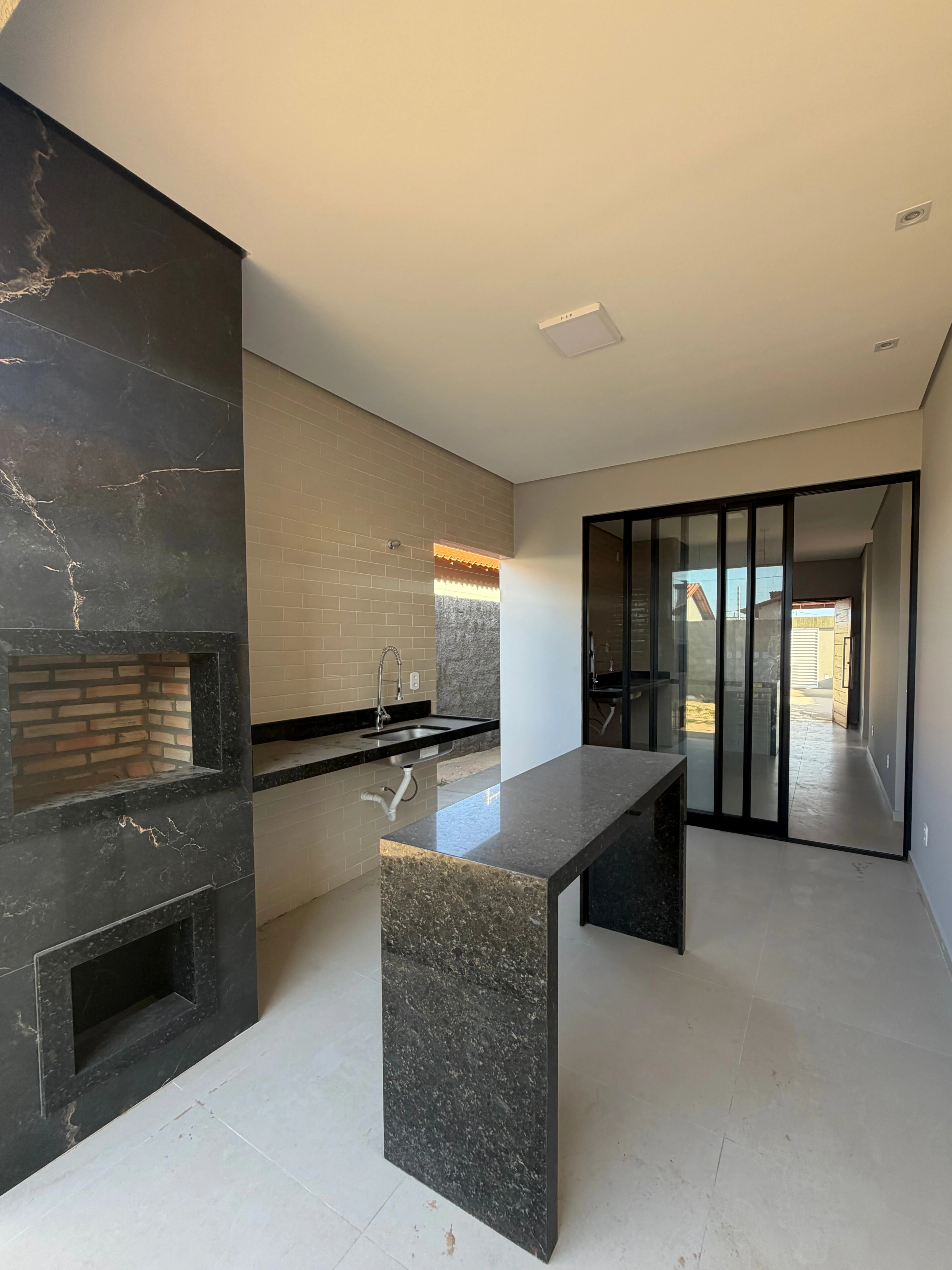 Casa 3 Quartos no Dirceu Arcoverde Dirceu, próx Av. do Contorno Parnaíba Piauí Médio/Alto Padrão à venda