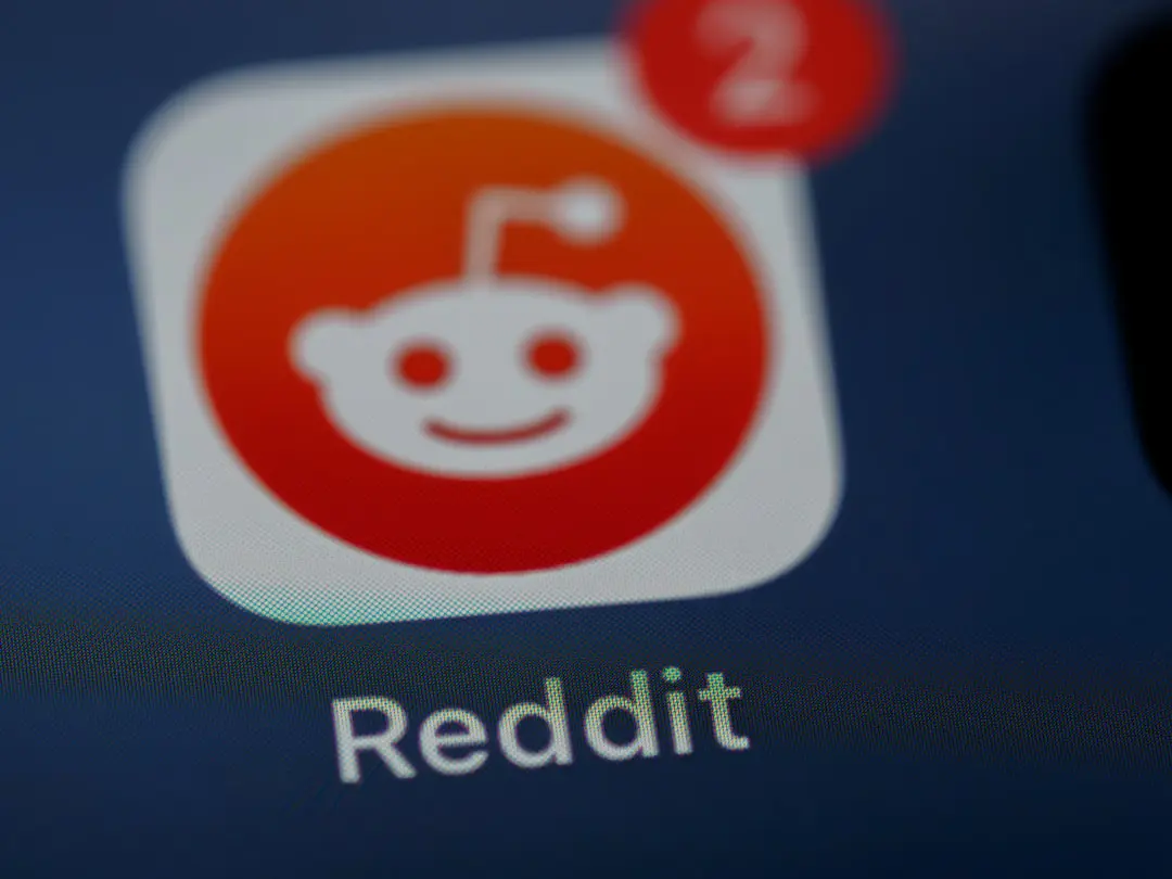 Comunitatea Reddit care este mama ta pentru un minut