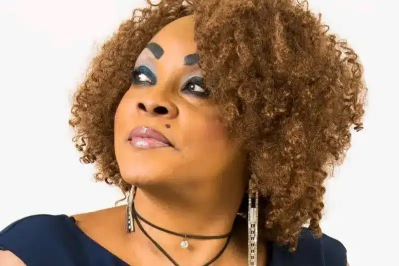 Illustration - DJ Arafat : Tina Glamour saisit la justice et l'avocat lance une mise en demeure contre un producteur parisien, l'héritage du Daïshikan pillé à 1 milliard de FCFA