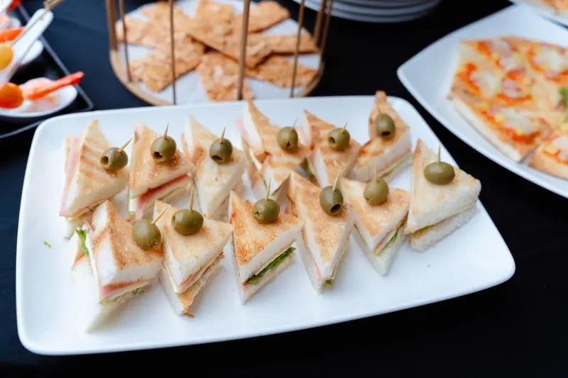 Why the Sandwich Generation Needs a Tool Like Memoracy Right Now