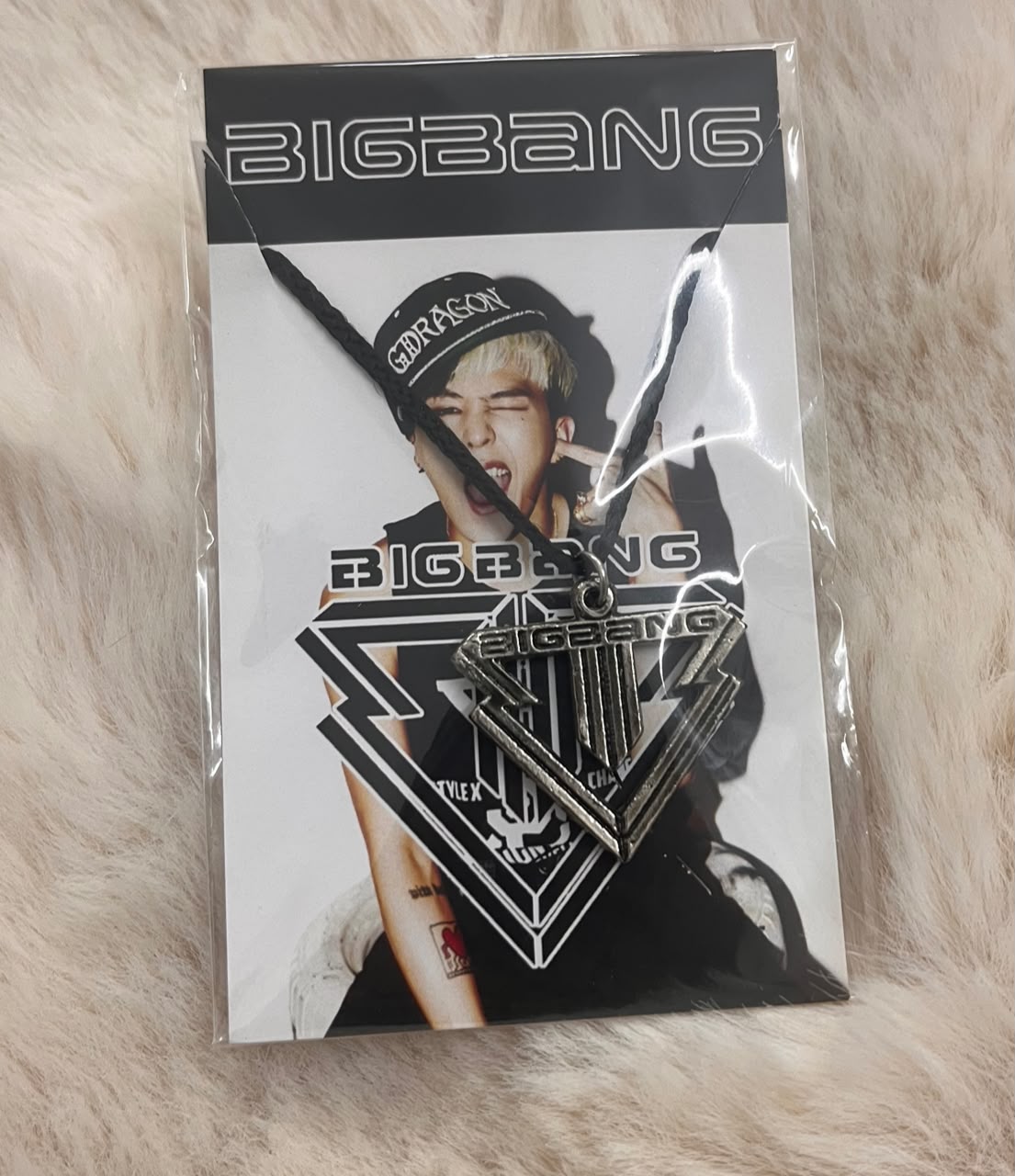 Collar BIGBANG
