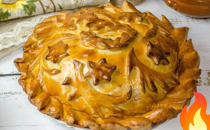 Фото Курник из слоёного теста, с блинами, курицей, рисом, грибами и яйцами