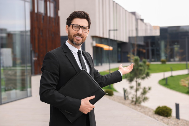 Work-with-a-Local-Real-Estate-Agent