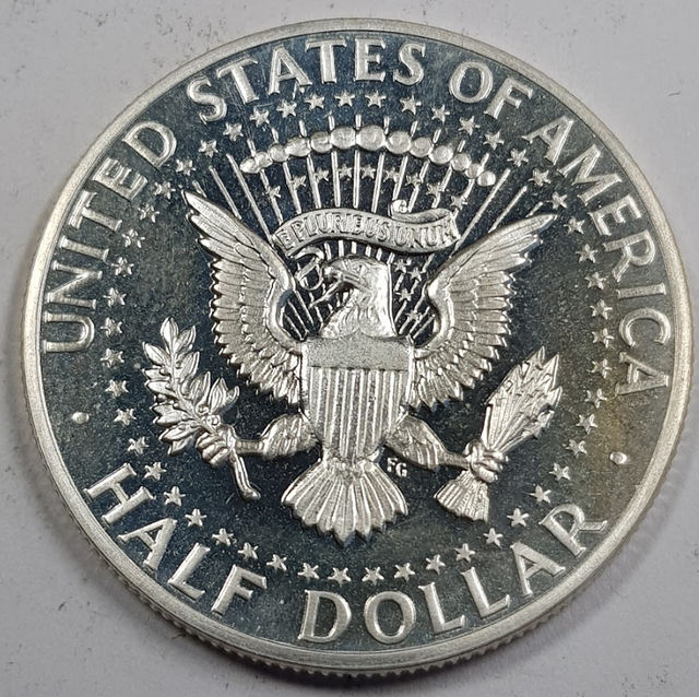 1964-Kennedy-Half-Dollar-Accented-Hair-Proof-Cameo-Or-Not-Cameo?