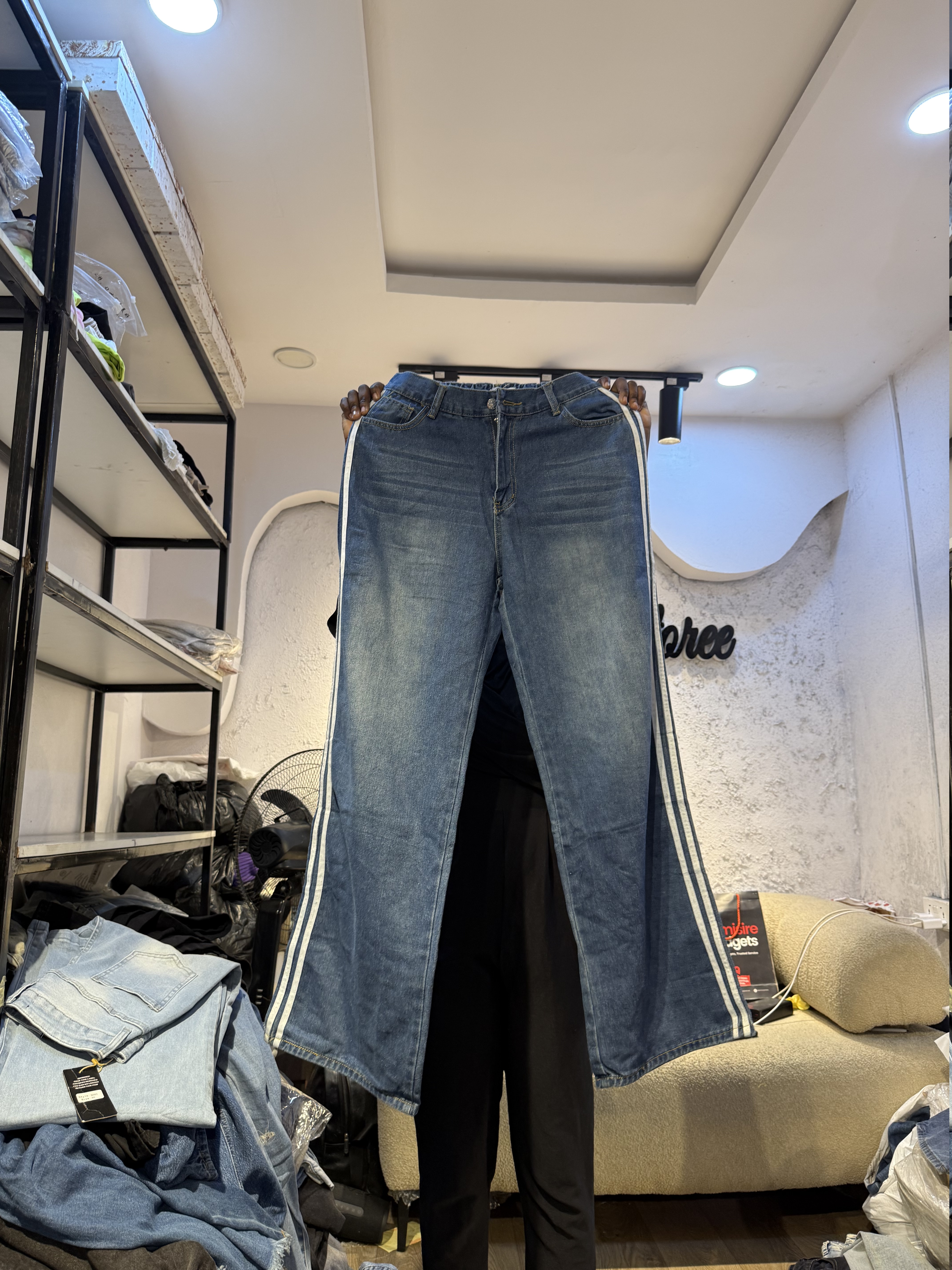 Waist 30