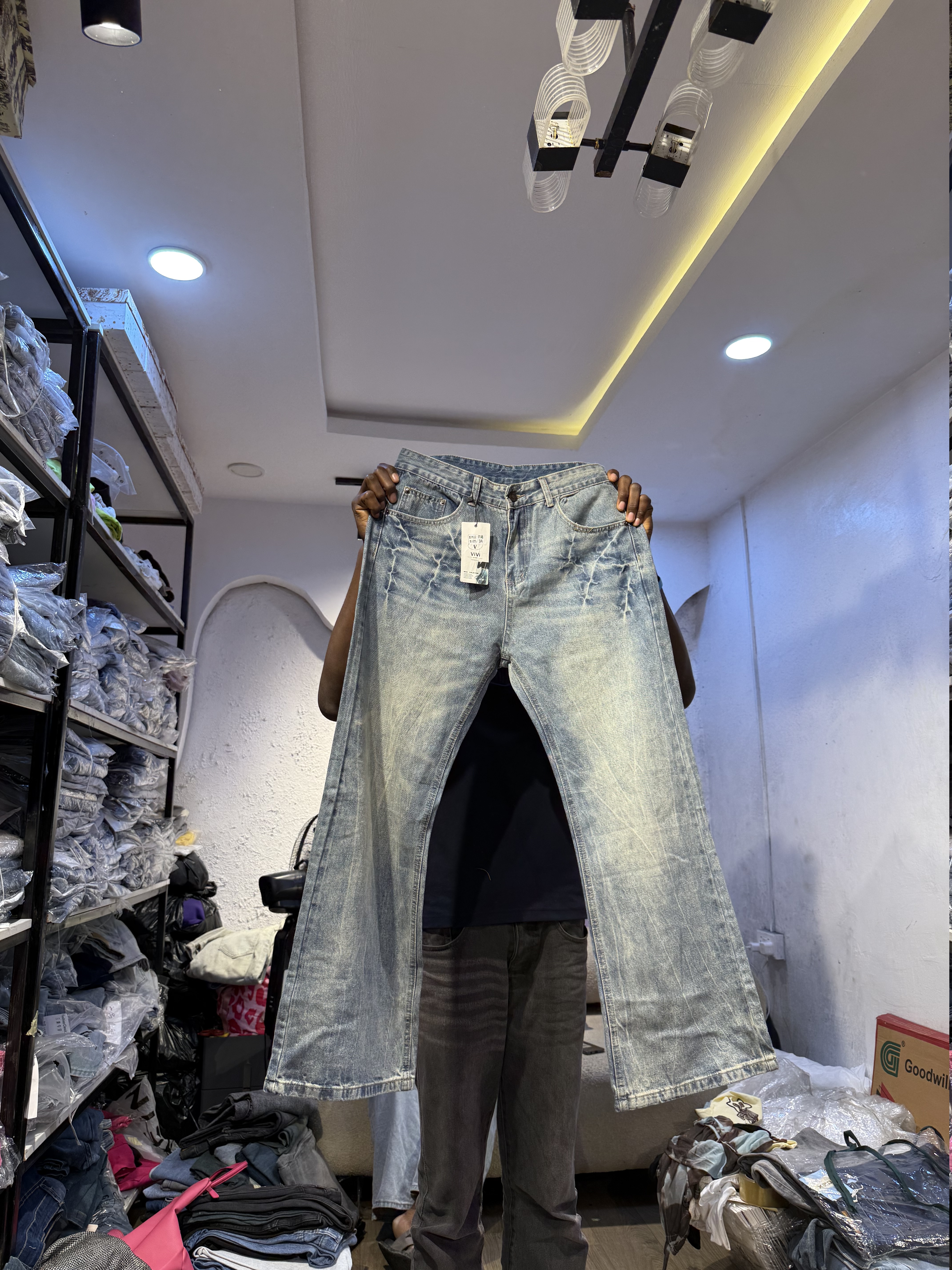 Waist 32