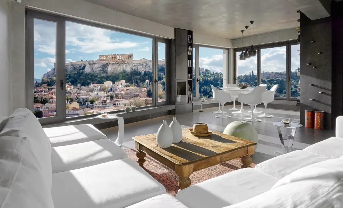 Vise cu Acropole: Descoperă cele mai spectaculoase Airbnb-uri din Atena