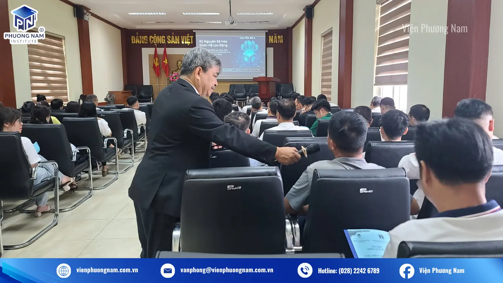Cán bộ và người lao động Hoa tiêu Hàng hải Miền Bắc tham gia tập huấn pháp luật tại Hải Phòng