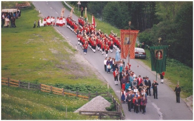 1995 Prozession3.jpg