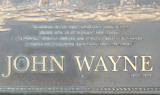 waynegraveclose.jpg