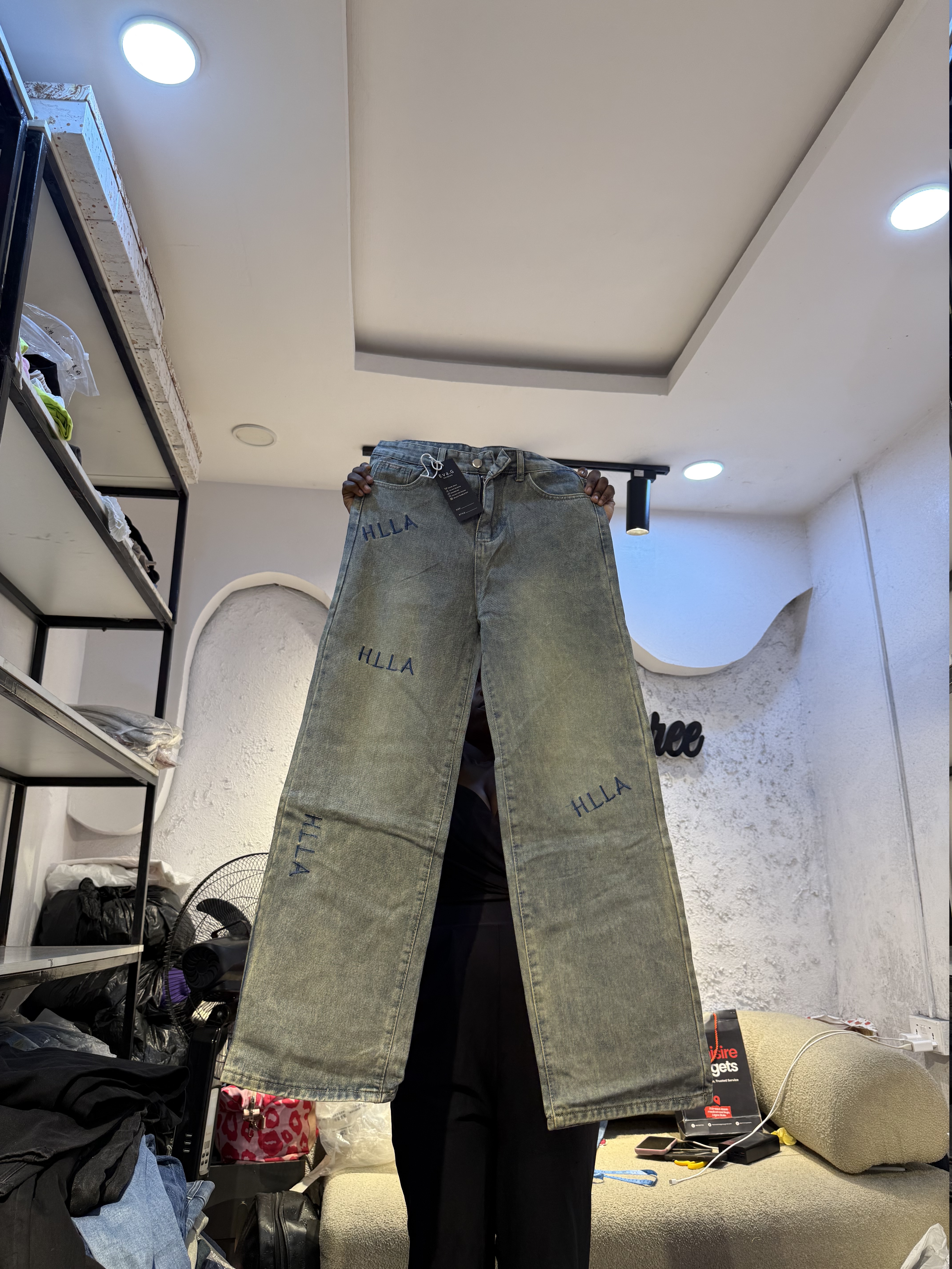 Waist 30