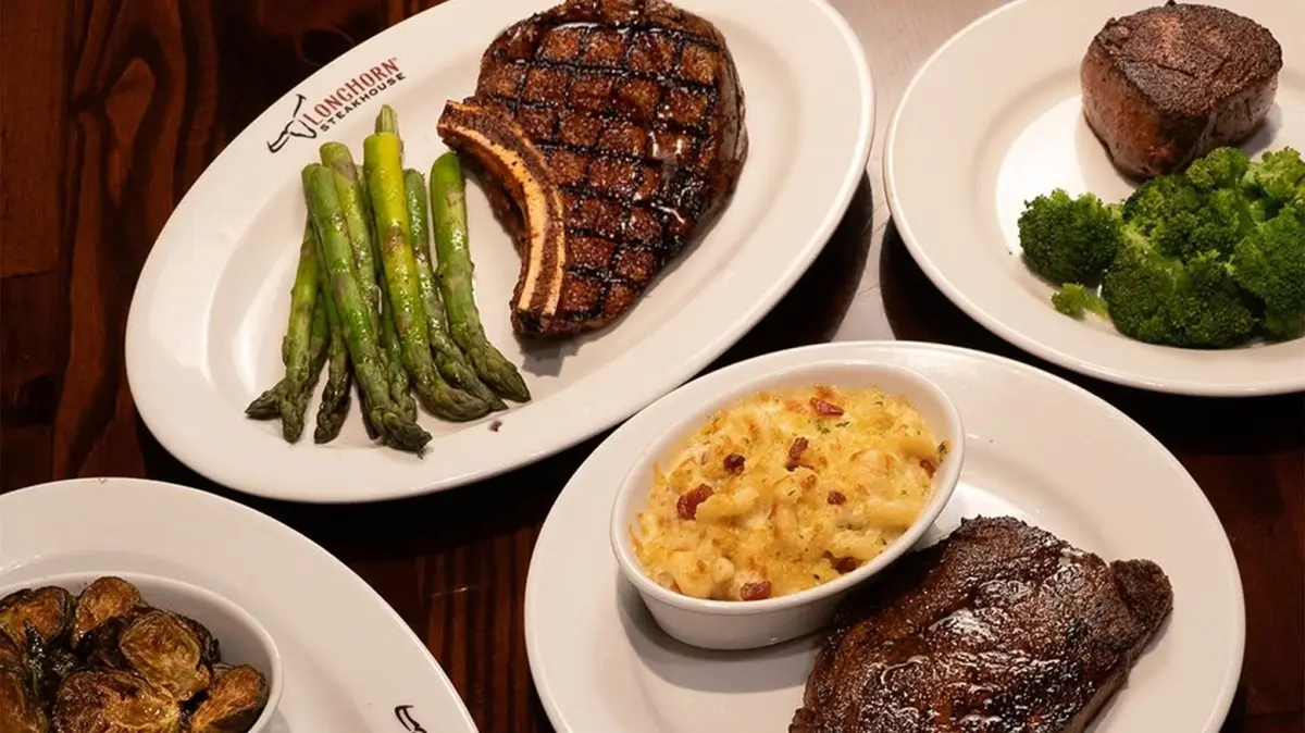 The Biggest Steak at LongHorn Steakhouse