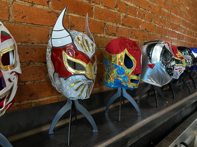 mask-image