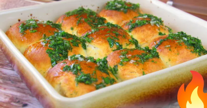 Постер Пампушки с зеленью и чесноком, к борщу