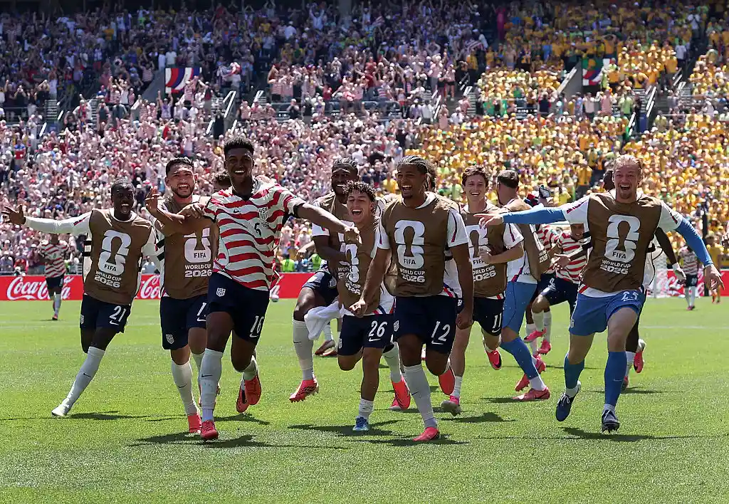 USA Must 'Keep Believing' After World Cup Knockout Stage Qualification
