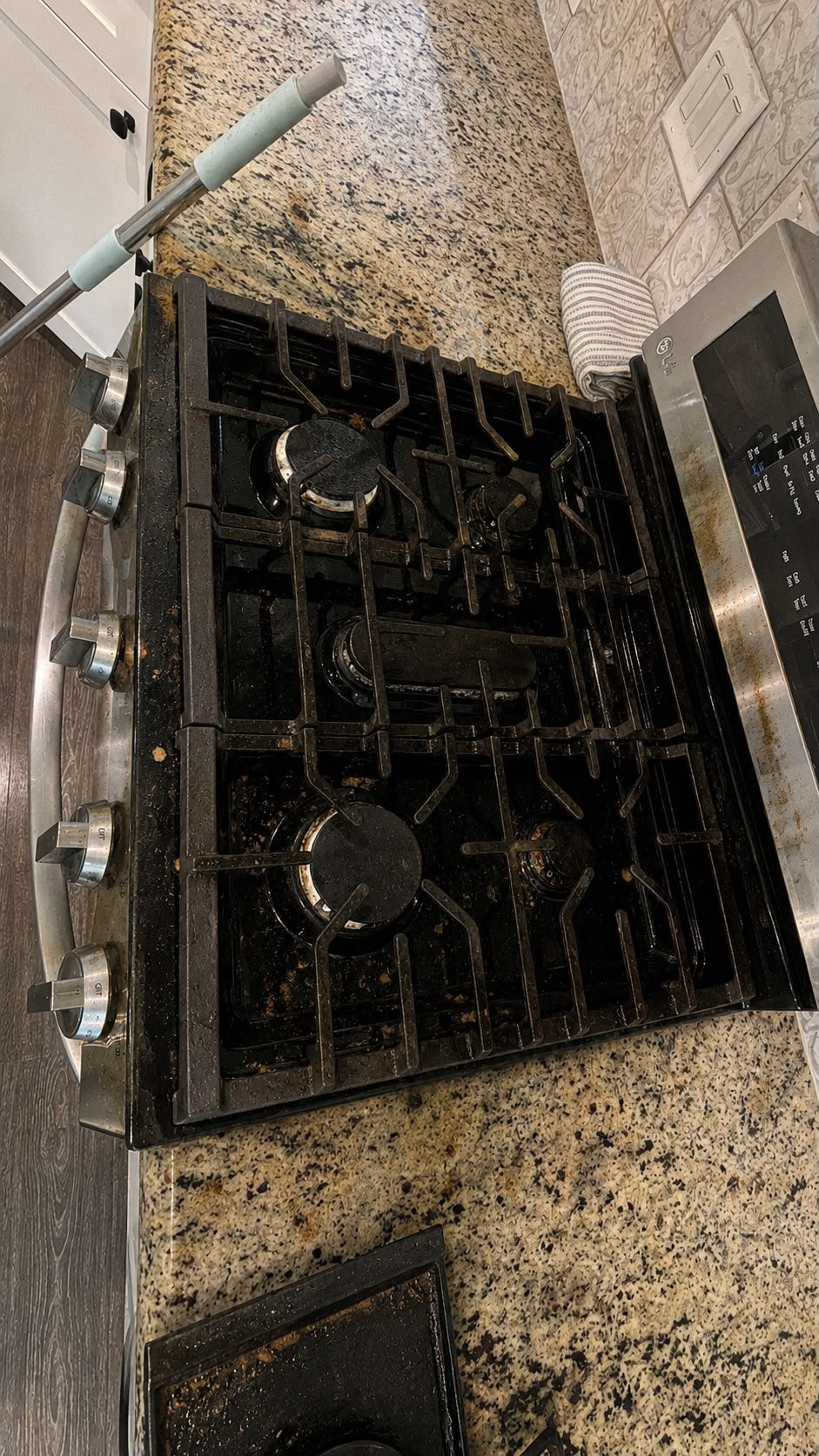 Stove before cleaning