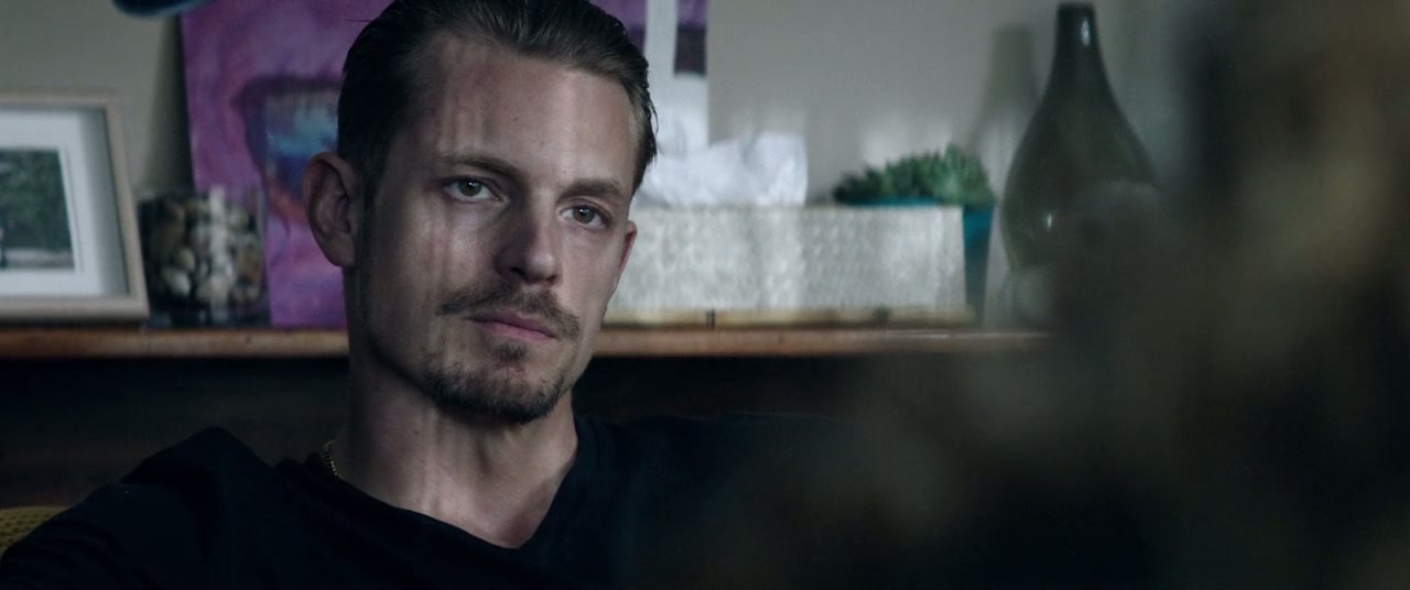 The Informer Screenshot