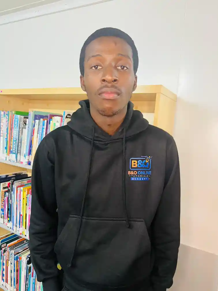 Qiniso Mtshali - Mathematics Tutor
