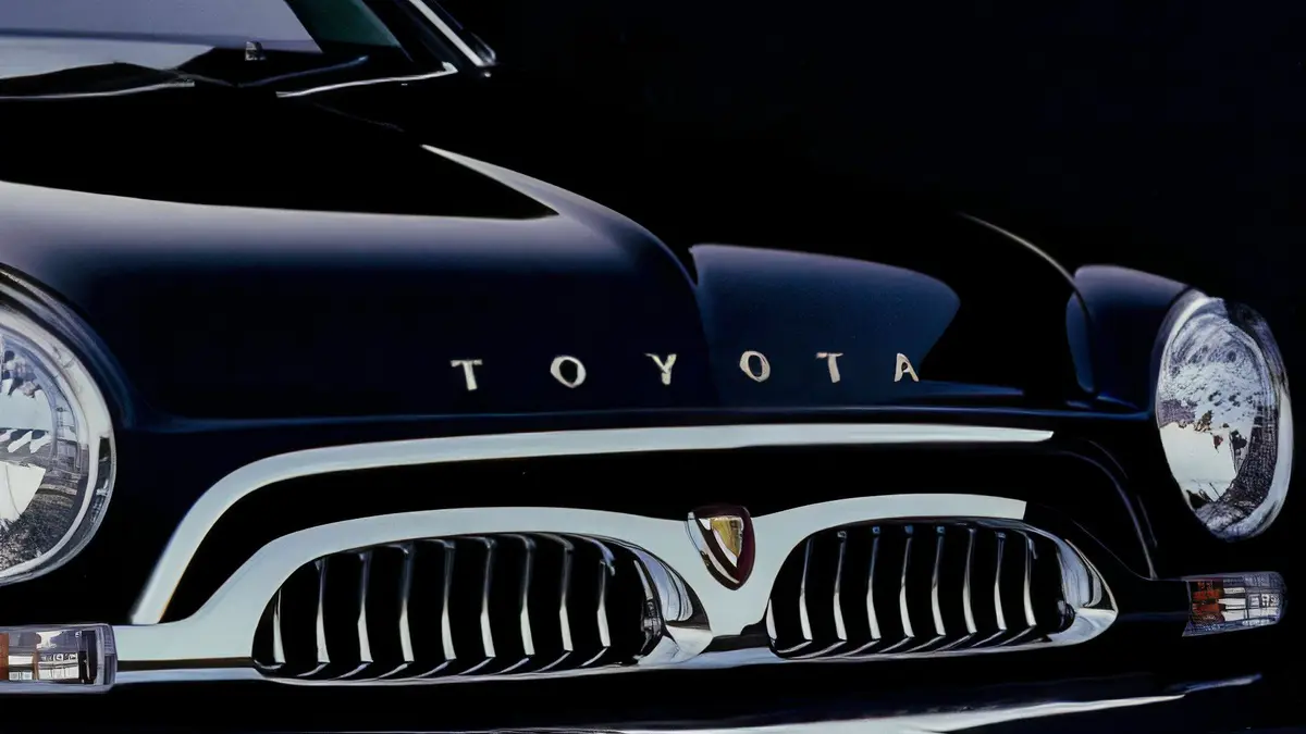 Rare Toyota Sedan combină stilul retro cu puterea ascunsă