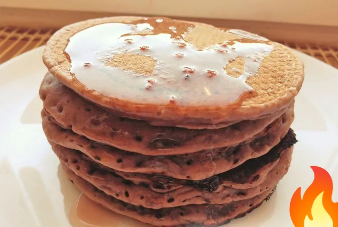 Фото Постные шоколадно-банановые панкейки