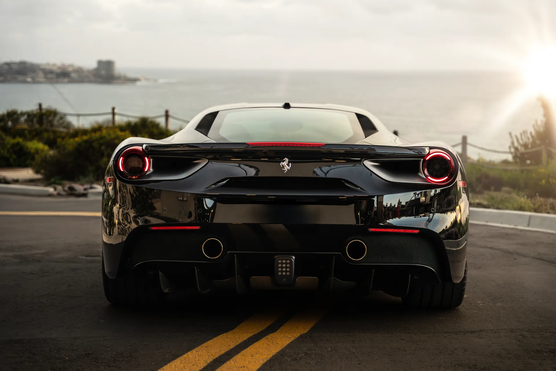 Ferrari 488 Coupe photo 4