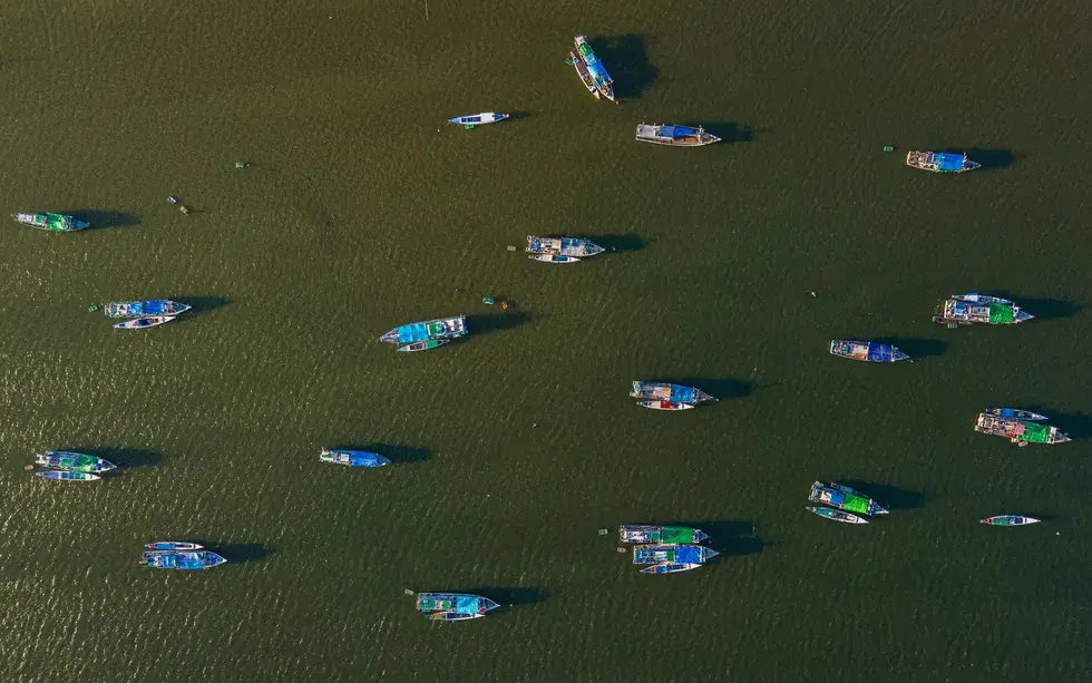 Digital Eyes Track Fishing Fleets in Indonesian Waters