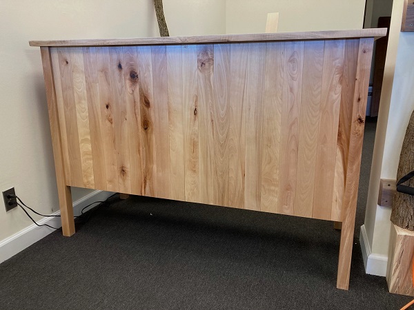 JenDesk1.jpg
