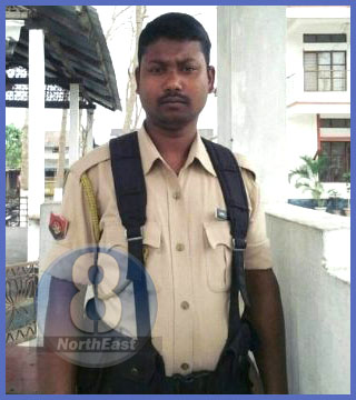 তীব্ৰবেগী ট্ৰেক্টৰে মহটিয়াই নিলে বাইক আৰােহী আৰক্ষী জোৱানক, থিতাতে মৃত্যু 1 P4