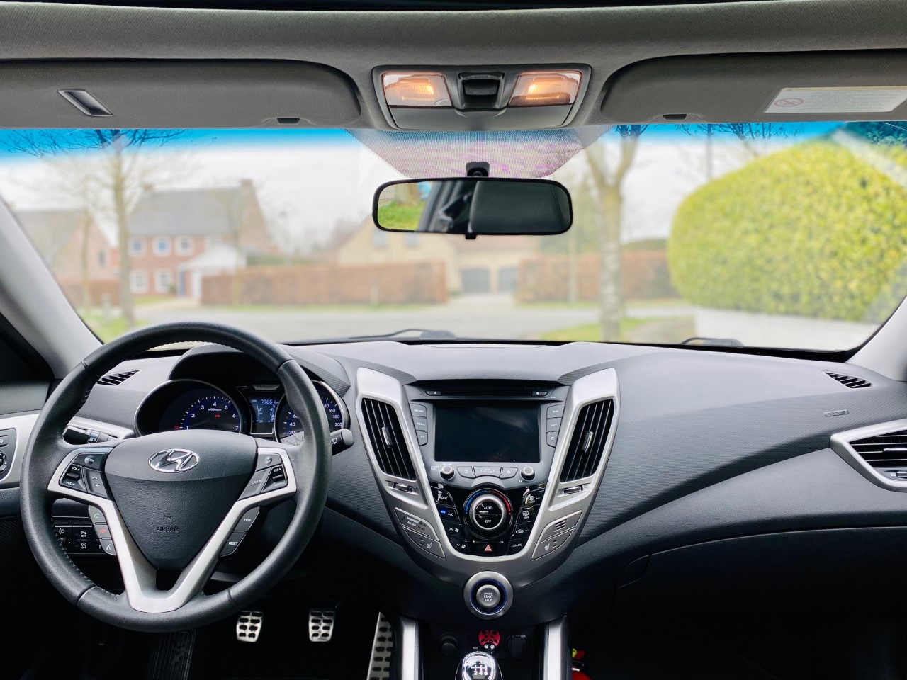 veloster202011.jpg