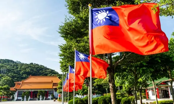 Taiwan's KMT and TPP Consider Bundling Referendums with November Local Elections