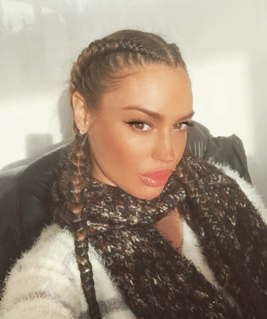 Charlie-Riina-Wallpapers-Insta-Fit-Bio-6.jpg