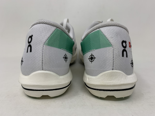 Women's On Cloudspike 10000m 2, Undyed-White/Mint, 6.5 B Medium US