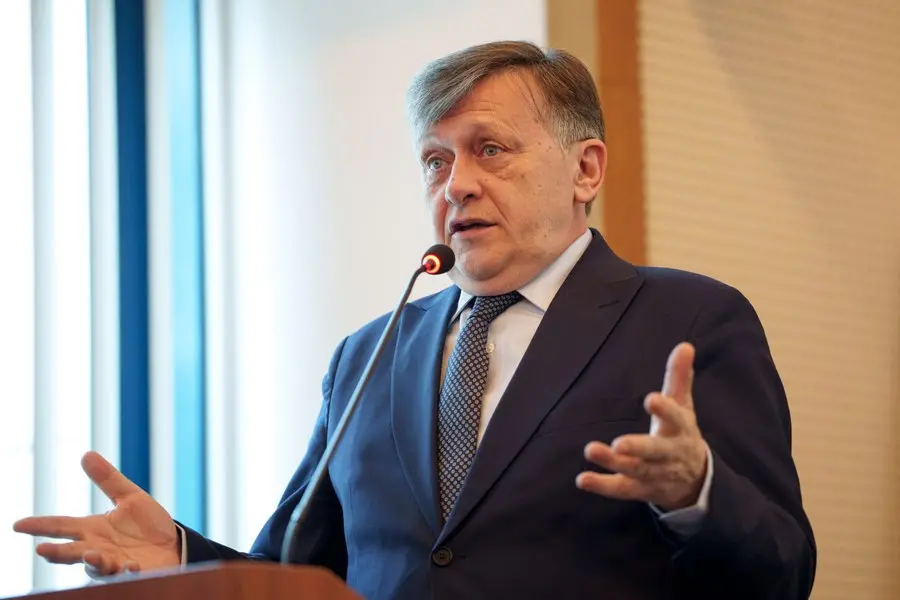 Ilie Bolojan, figura centrală a politicii românești: analiza lui Crin Antonescu
