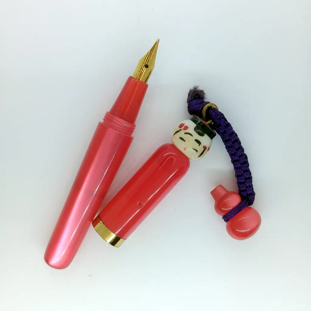 Caneta Tinteiro Japonesa Vintage Kokeshi – Anos 60 – Pena Irídio e Sistema Funcional. - Foto 6