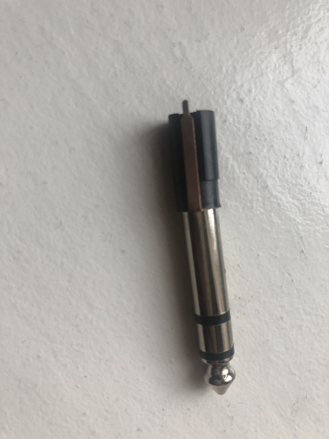 broken-audio-adapter-pic