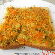 Намазка морковная с маринованными огурцами