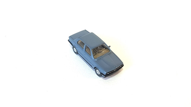 B30EB807