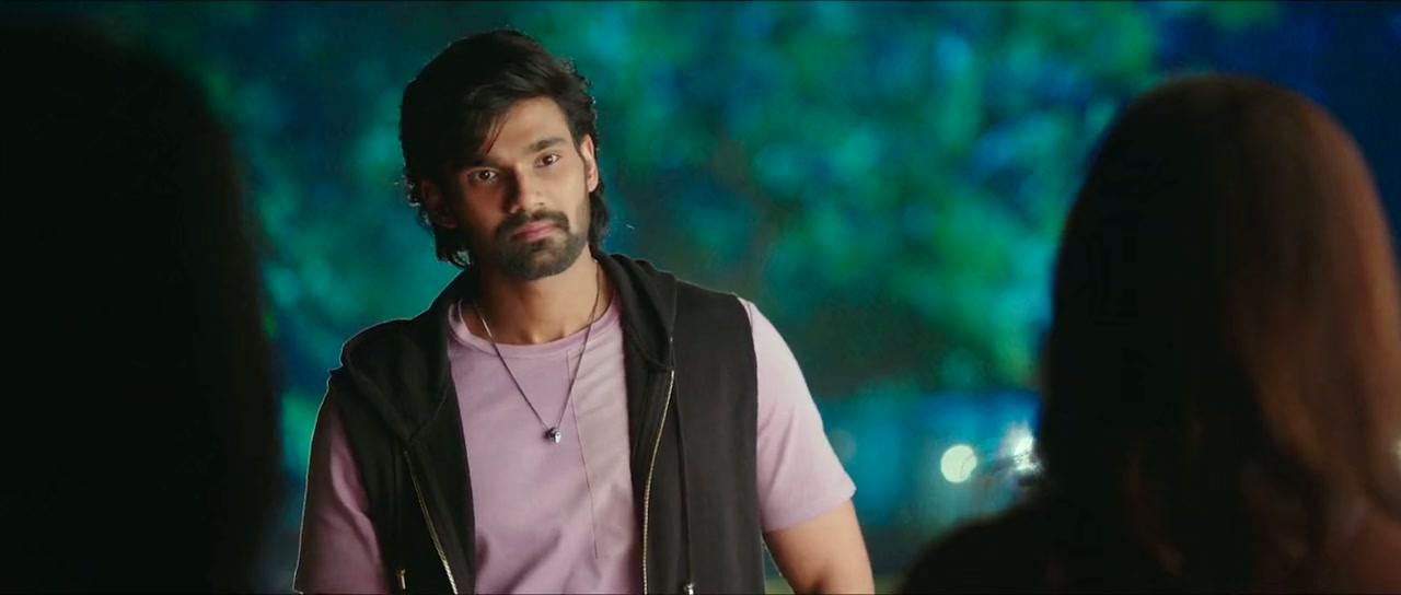 Alludu Adhurs Screenshot
