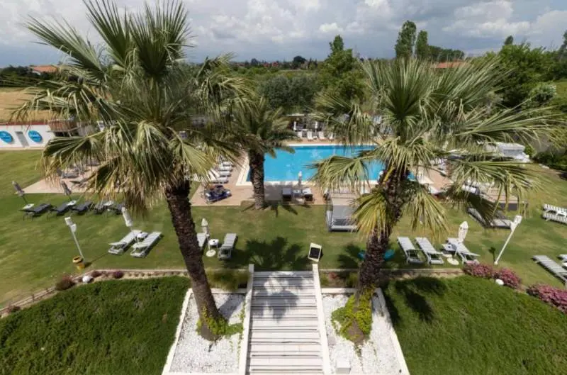 Ofertă last minute în Grecia: 4★ cu 9,5, masă inclusă, 267€/persoană