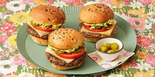 Chipotle Black Bean Veggie Burgers