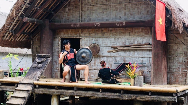 Trải nghiệm và khám phá mùa Hè tại Làng Văn hóa Du lịch các dân tộc Việt Nam