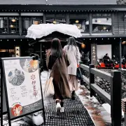 银山温泉街2
