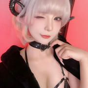 005