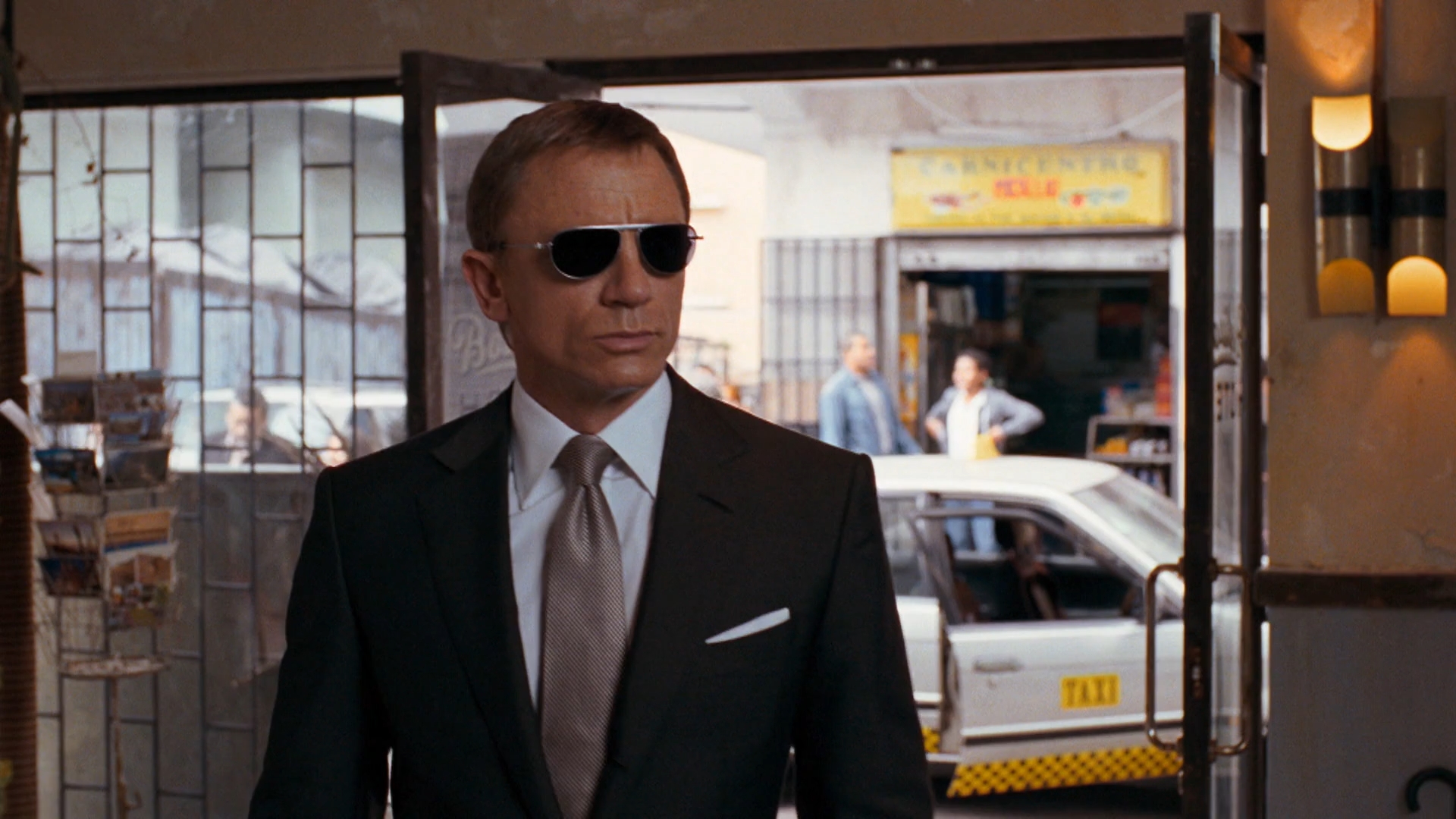007 - Quantum Of Solace (2008) OPEN MATTE[1080-MF] - Identi