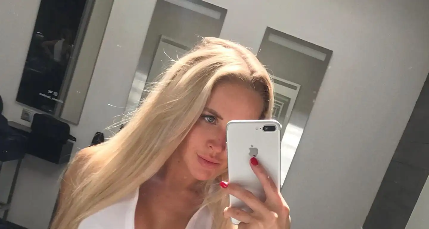 Victoria Baeva Wallpapers Insta Fit Bio (8)