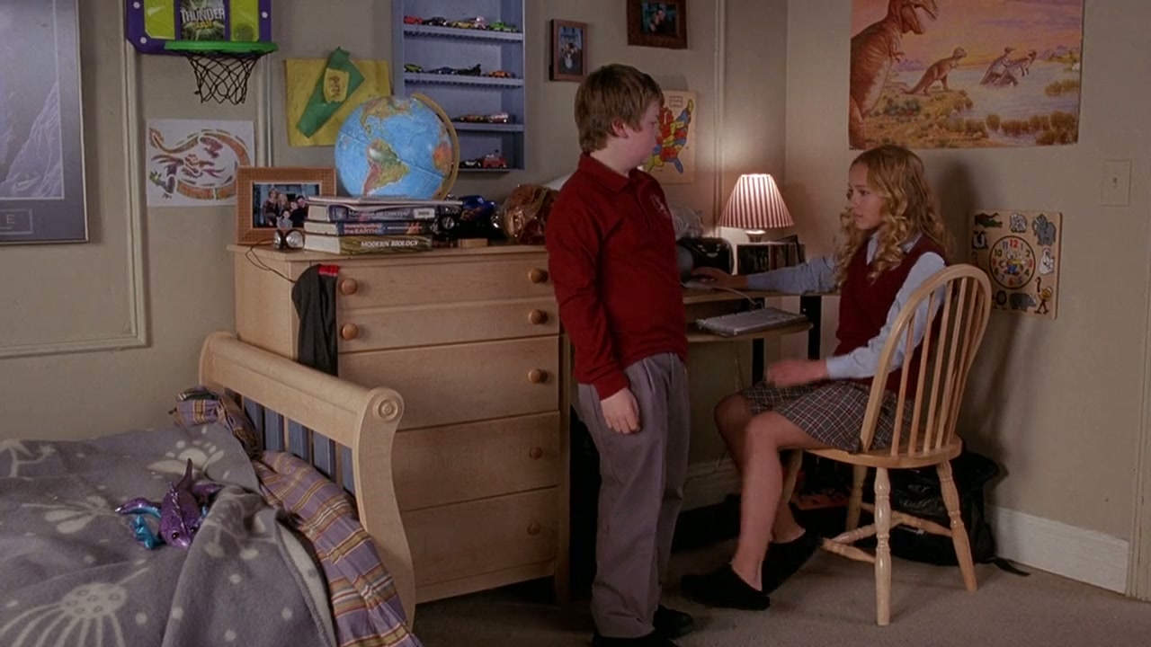 Raising Helen Screenshot