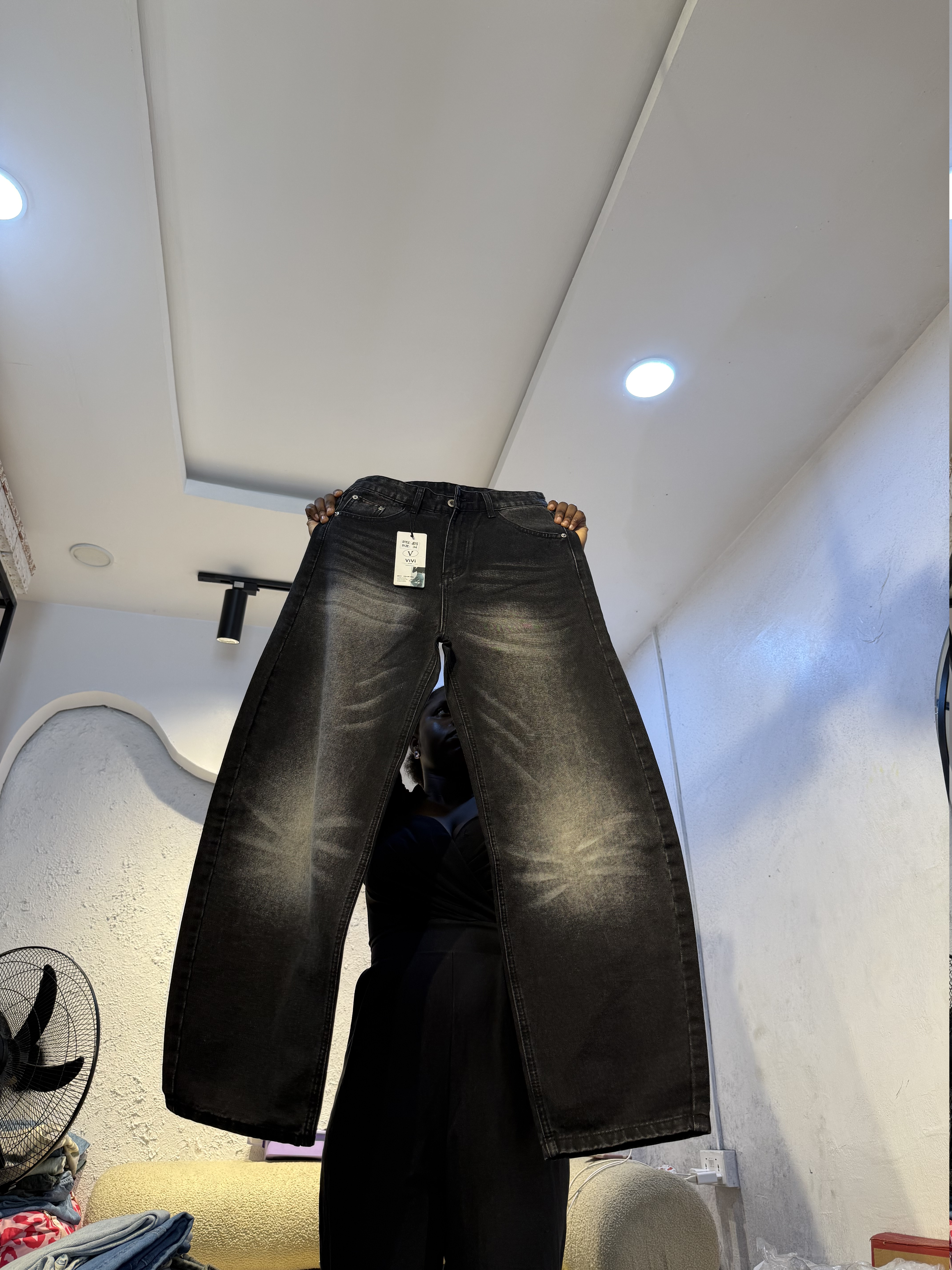 Waist 28